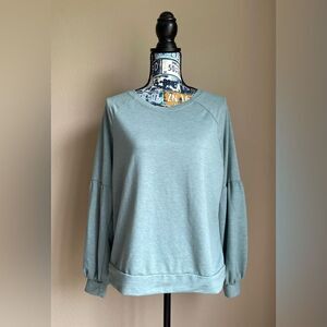 Mint Green Knox Rose drop sleeve pullover.
